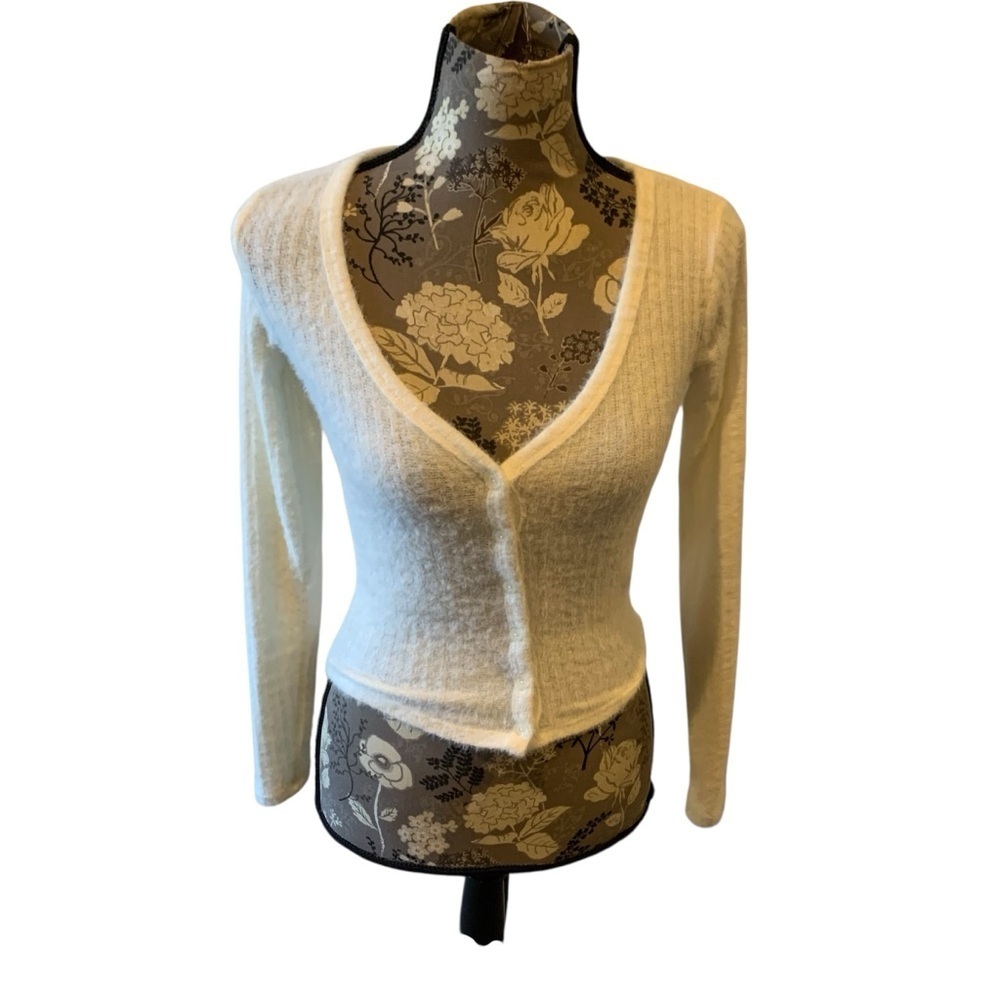 HOLLISTER Cream V Neck Soft Fuzzy Sweater size XS